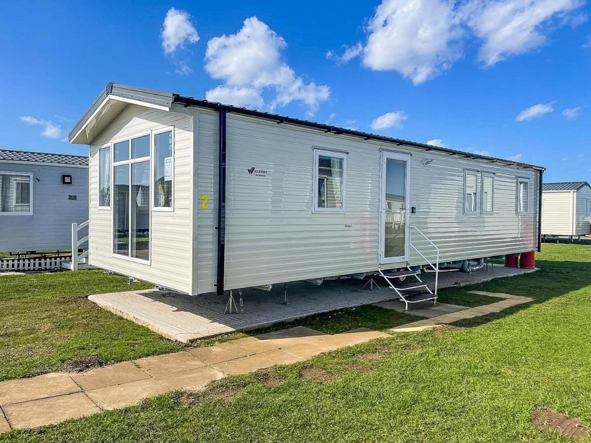 Lovely 8 Berth Caravan For Hire At Barmston Beach Holiday Park Ref 62002O Hotel Lund Exterior photo