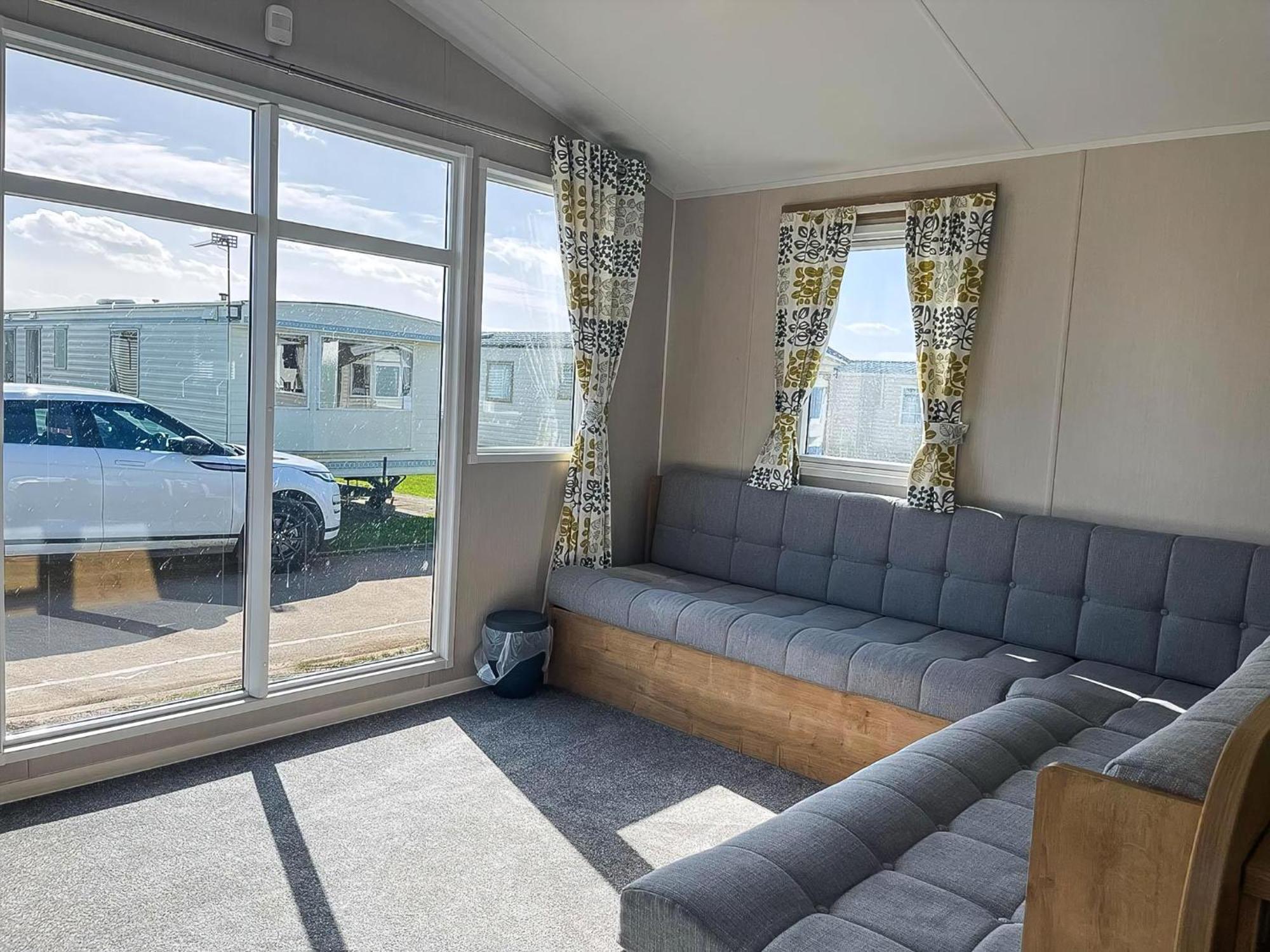 Lovely 8 Berth Caravan For Hire At Barmston Beach Holiday Park Ref 62002O Hotel Lund Exterior photo