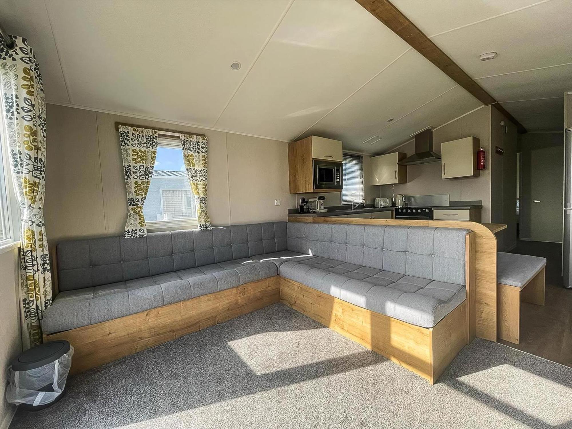 Lovely 8 Berth Caravan For Hire At Barmston Beach Holiday Park Ref 62002O Hotel Lund Exterior photo