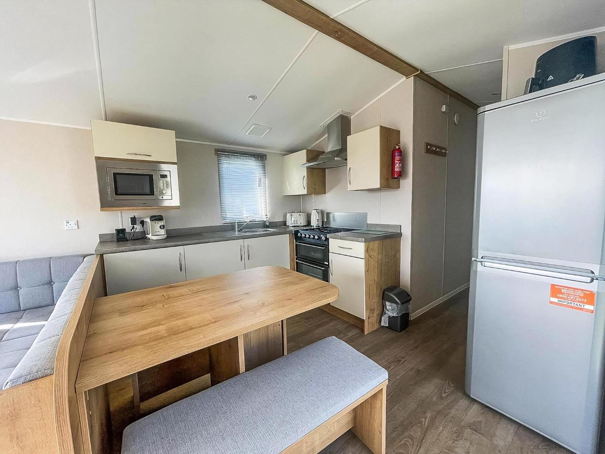Lovely 8 Berth Caravan For Hire At Barmston Beach Holiday Park Ref 62002O Hotel Lund Exterior photo