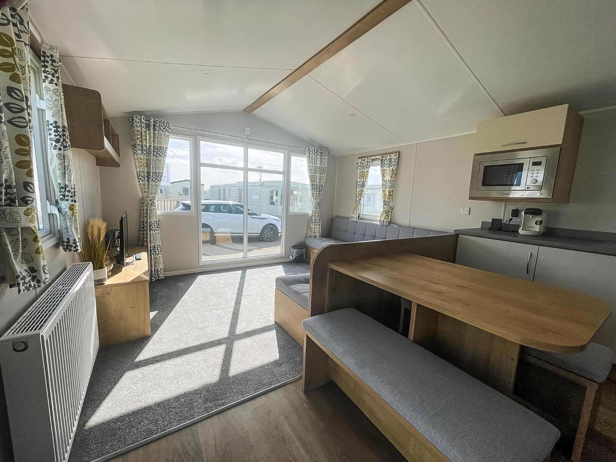 Lovely 8 Berth Caravan For Hire At Barmston Beach Holiday Park Ref 62002O Hotel Lund Exterior photo